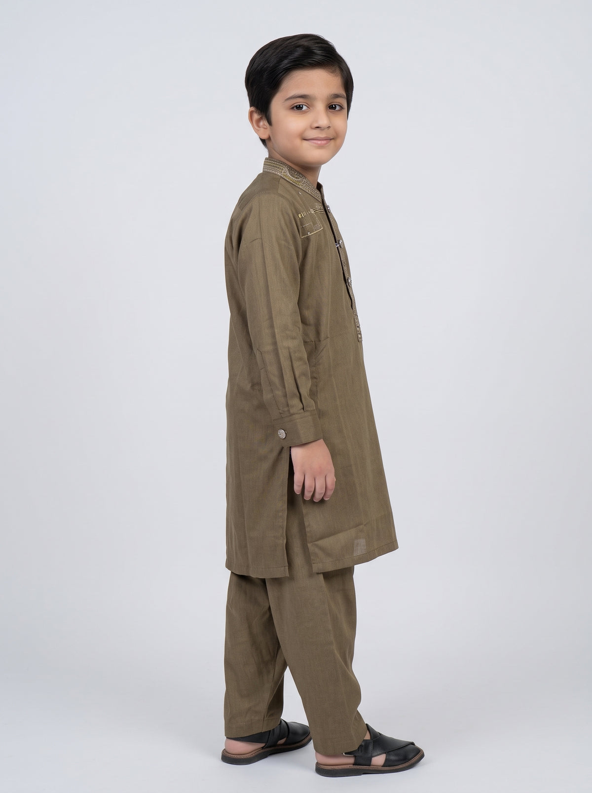 Kids Embroidered Kurta Pajama – Traditional Pakistani Outfit for Boys